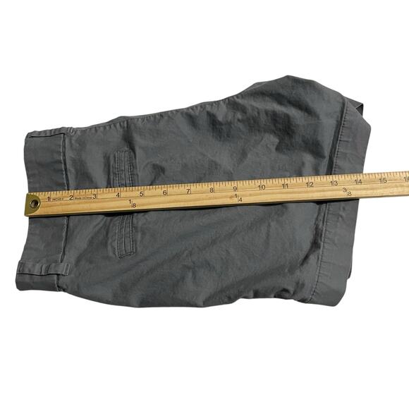 Old Navy Womens Shorts Size 2 Everyday Short Mid Rise Stretch Gray Zip Fly Chino - Picture 10 of 10